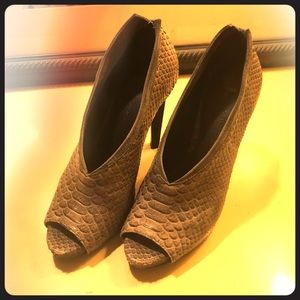 Rebecca Minkoff Perfect fall bootie.